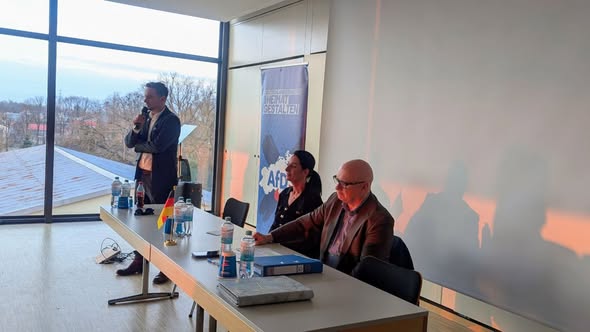 Waren (Müritz) setzt ein Zeichen für den Dialog!